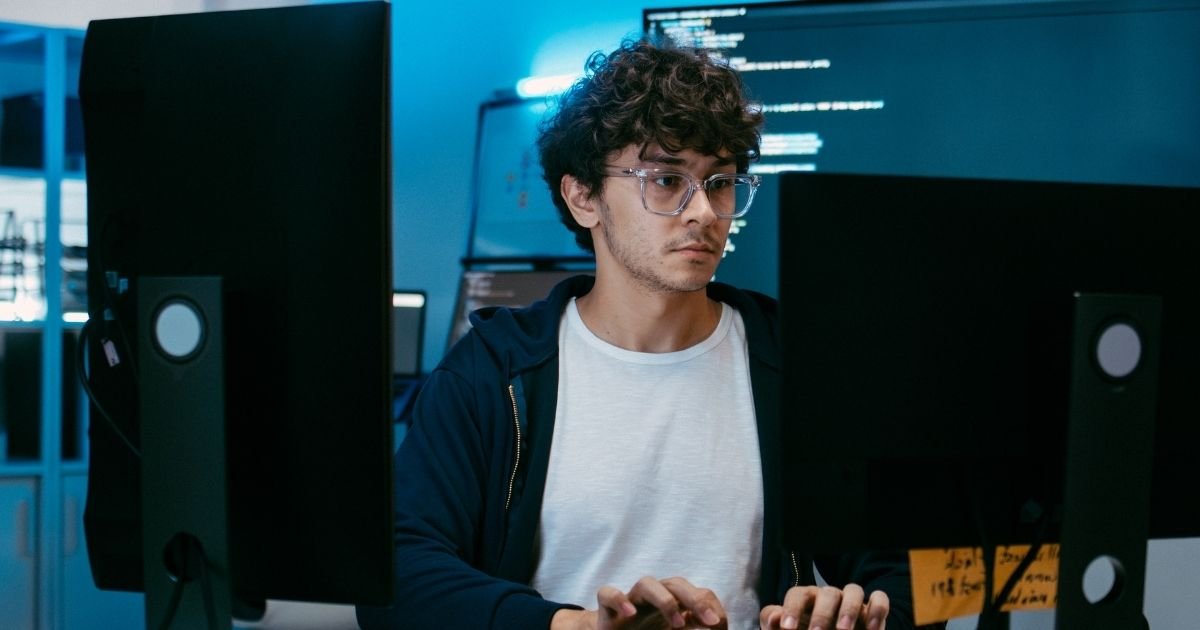 How Custom Software Can Reduce Administrative Work